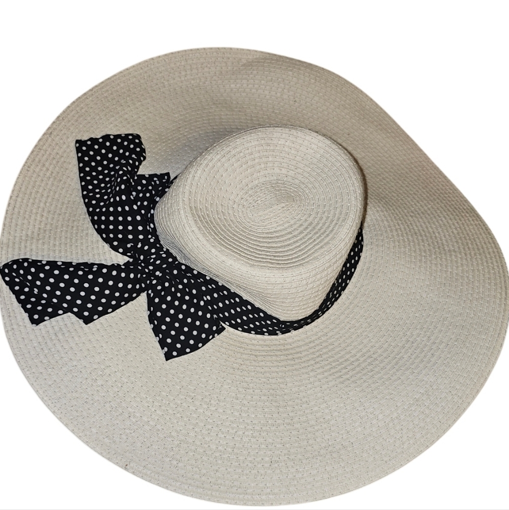 Marcus Adler Elegant White Wide-Brim Hat with Black Polka Dot Bow